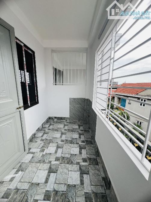 Bán nhà di trạch,ngõ nông ô tô gần 5 tầng mới cứng giá chỉ nhỉnh 4 tỷ - 5
