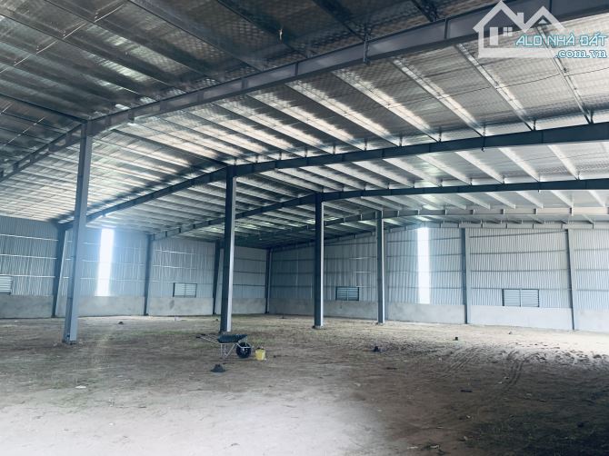 Cho thuê kho 1300m2 + sân bãi 1000m2 tại Bắc Hồng