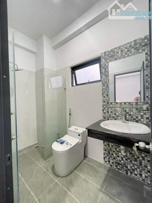 Nhà Bán Gấp Q12 Sát Gò Vấp- 65M2 ( 5 x 13) - 3 Tầng - Hẻm Xe Tải Thông Chỉ Hơn 4tỷ. - 10