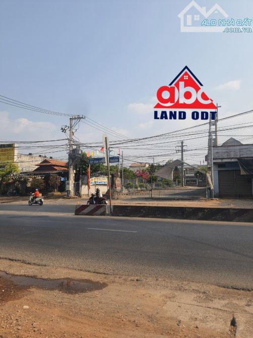 Bán Đất Mặt Tiền Quốc Lộ Ngay Ngã 3 Trị An - 1