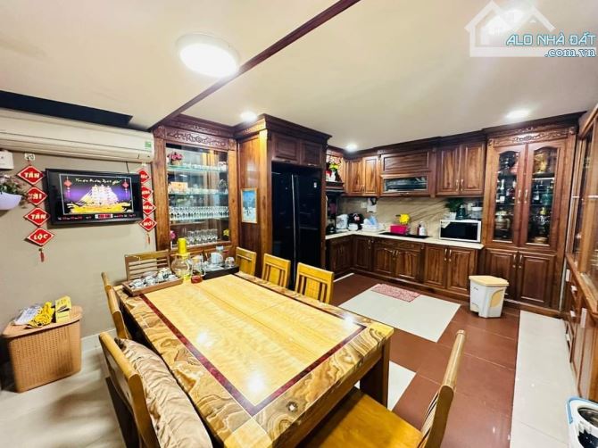 HẺM xe hơi Tân Hải -Cộng Hòa Tân Bình 60m² 5 tầng 8 tỉ .. - 1