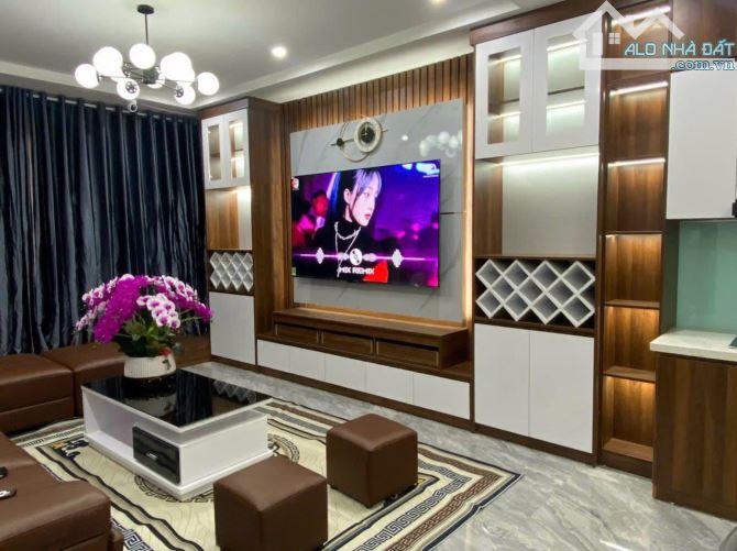 💜BÁN NHÀ PHỐ ĐÀM QUANG TRUNG 50M2X6T MT 6M CHỈ HƠN 8 TỶ - GARA 2 Ô TÔ - FULL NỘI THẤT - T - 2