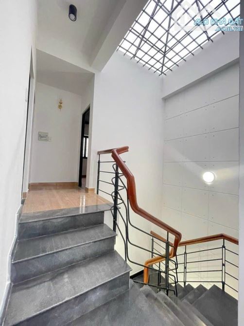 Nhà Bán Gấp Q12 Sát Gò Vấp- 65M2 ( 5 x 13) - 3 Tầng - Hẻm Xe Tải Thông Chỉ Hơn 4tỷ. - 4