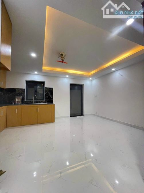 Nhà Bán Gấp Q12 Sát Gò Vấp- 65M2 ( 5 x 13) - 3 Tầng - Hẻm Xe Tải Thông Chỉ Hơn 4tỷ. - 6