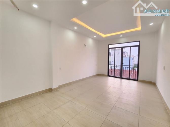 🏡 ĐƯỜNG 4m - 5 Tầng - Quang Trung P10 - - 6