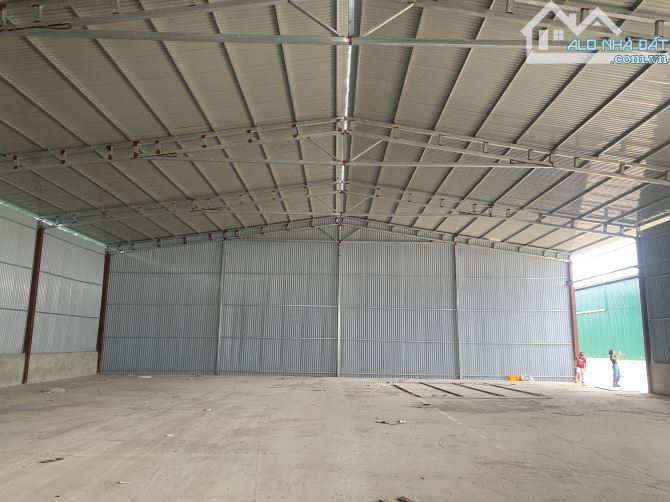 Cho thuê 300m2 kho đường Cầu Lớn, Nam Hồng