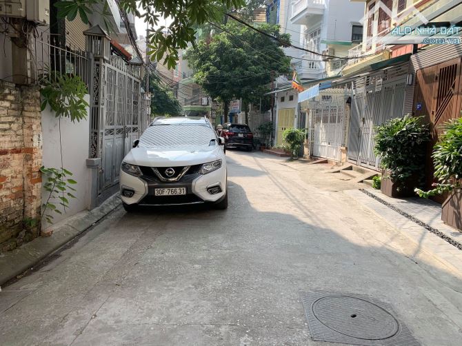 Bán nhà PL ngõ 283 Đội Cấn, Ba Đình, DT 84m, MT 6m, ô tô tránh, giá 18.9 tỷ