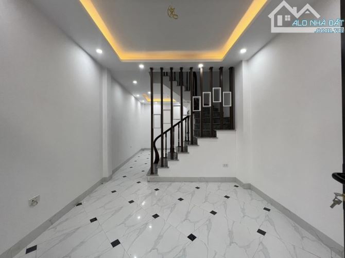 bán nhà phụng châu- chương mỹ 50m2-3,5 tầng , cách 700m ra mặt đường ql6.giá 2.45 tỷ