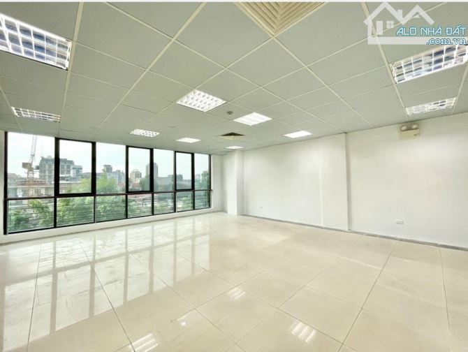 Cho thuê Vp View đẹp 100m2, 120m2 mặt phố Trương Hán Siêu, Hoàn Kếm, HN. T09/2024.