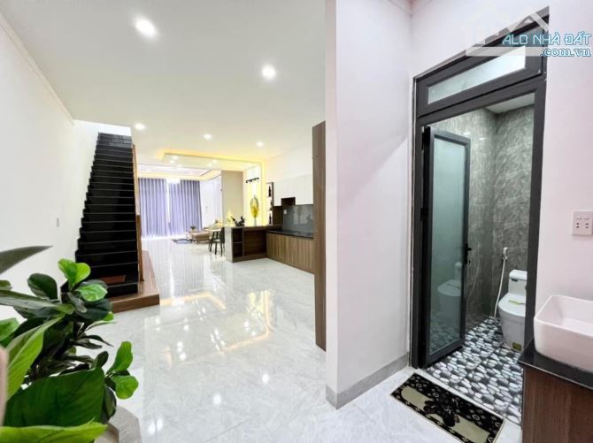 Nhà HXH Đặng Nguyên Cẩn, 43 m2, 2 tầng BTCT 3 PN vài căn ra mặt tiền