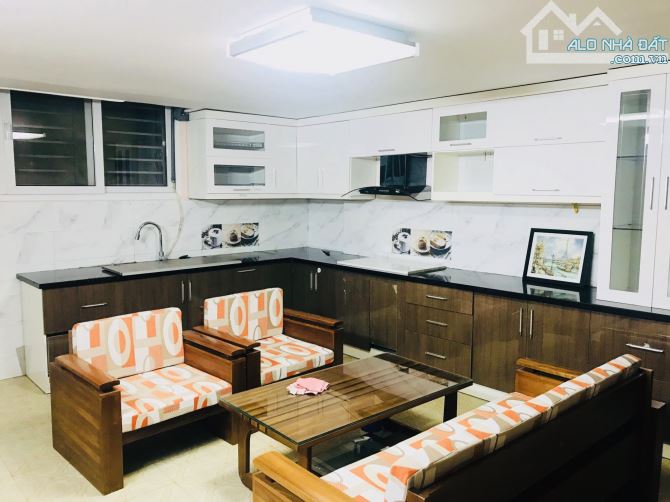 Nhà đẹp khu Kim Mã 75m2x4T 4 phòng ngủ full đồ sạch đẹp giá 18tr