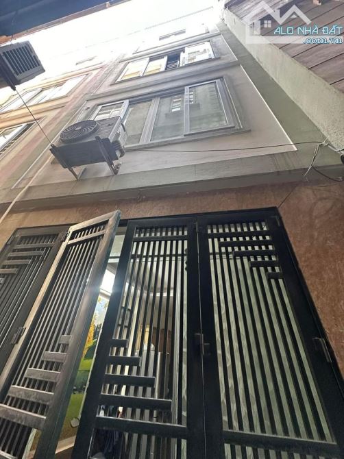NHÀ TRƯƠNG ĐỊNH, 65M2*5T, Ô TÔ TRÁNH, KINH DOANH TỐT