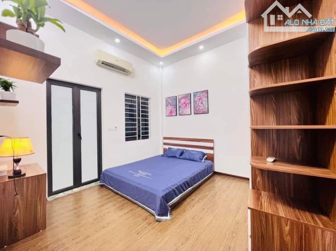 Cần bán nhà ngõ Tây Sơn 30m2 X5 Tầng nhà đẹp ở ngay nhỉnh 5 tỷ. - 1