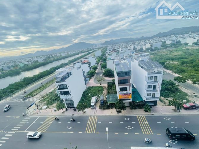 Hàng Hiếm, lô 2 mặt tiền đường TỐ HỮU, 100m2, ngang 5m, đối diện CT3, Hà Quang 2, giá 9,5ỷ - 1