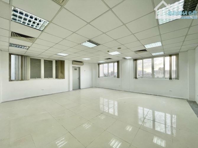 Cho thuê Vp View đẹp 100m2, 120m2 mặt phố Trương Hán Siêu, Hoàn Kếm, HN. T09/2024. - 1