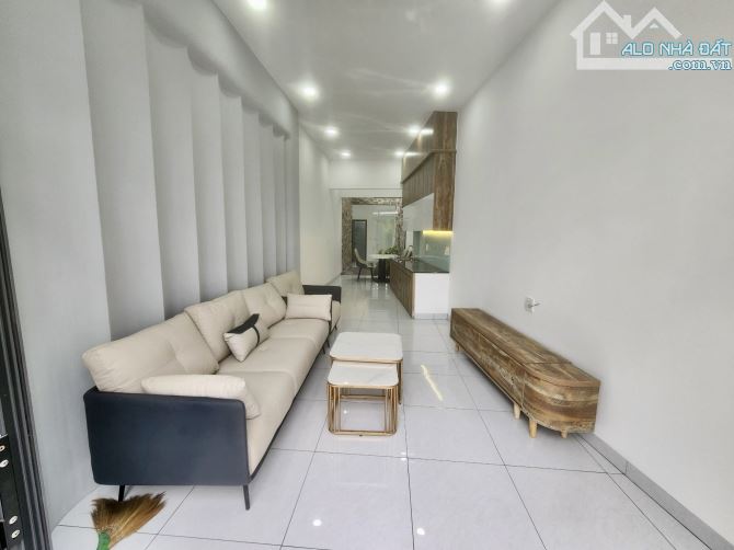 ✨ Nhà Thiết Kế Hiện Đại DT: 143m2 (2 PN, có không gian sân vườn riêng mỗi phòng) - 1,9 Tỷ - 1