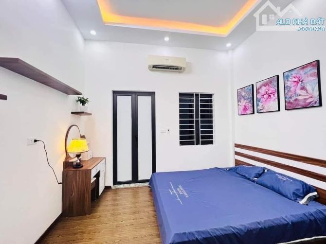 Cần bán nhà ngõ Tây Sơn 30m2 X5 Tầng nhà đẹp ở ngay nhỉnh 5 tỷ. - 2