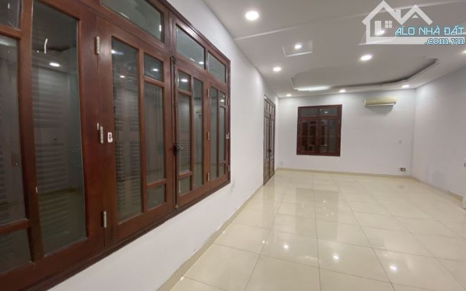 Cho thuê Villa giá tốt ngay cạnh công viên An Phú Quận 2 chỉ 29tr - 2