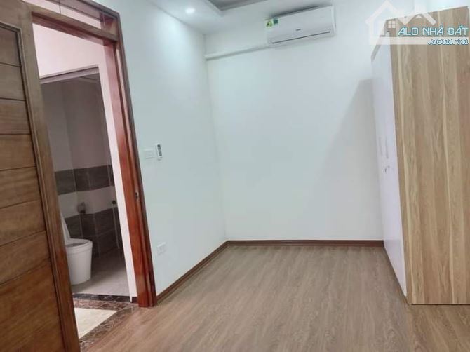 Bán nhà 5 tầng phố Ô Cách, ngõ nông- 2 mặt thoáng sáng; 45m², 4.5 tỷ - 3