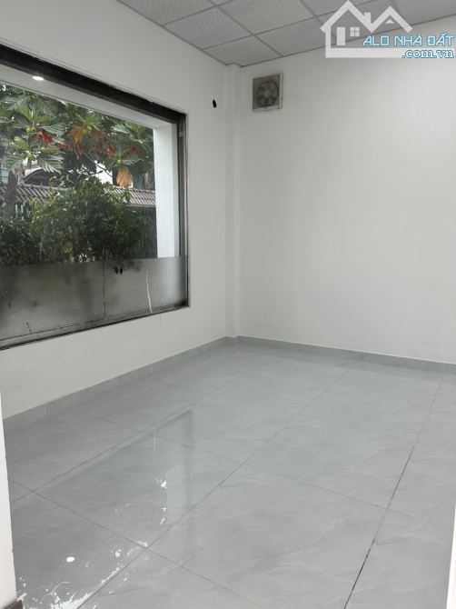 Cho Thuê Văn Phòng, Diện Tích: 10x20=200m2 Giá Thuê 22tr/tháng - 3