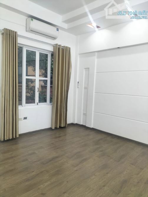 Hiếm, Bán Nhà 40m2 Trần Thái Tông 6 Tầng, Mt 8m, Ngõ Thông Hơn 6 Tỷ - 3