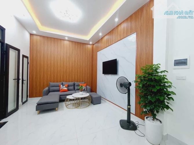 Cần bán nhà ngõ Tây Sơn 30m2 X5 Tầng nhà đẹp ở ngay nhỉnh 5 tỷ. - 4