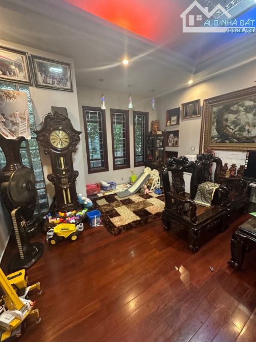PHỐ MỄ TRÌ  90 M2 MT5 GIÁ 23 TỶ,  VỈA HÈ, KINH DOANH - 5