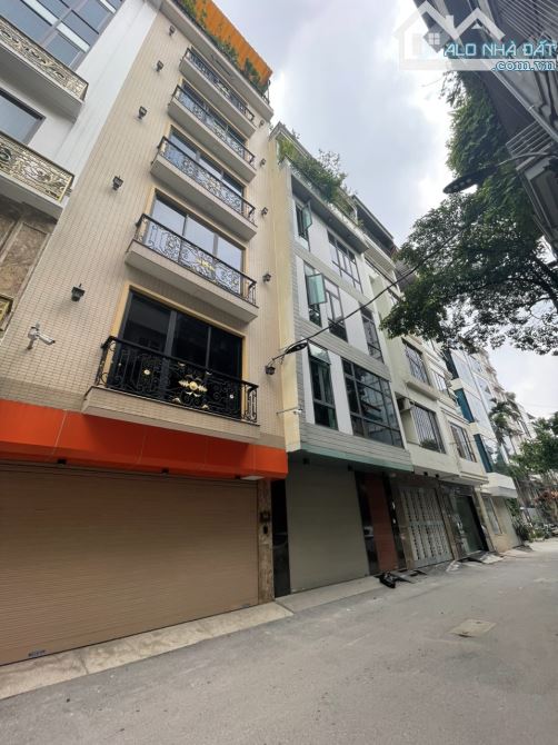 CẦN BÁN GẤP NHÀ PHỐ NGUYỄN HOÀNG, Ô TÔ TRÁNH, KINH DOANH :70M2*6T, THANG MÁY, 25 TỶ.
