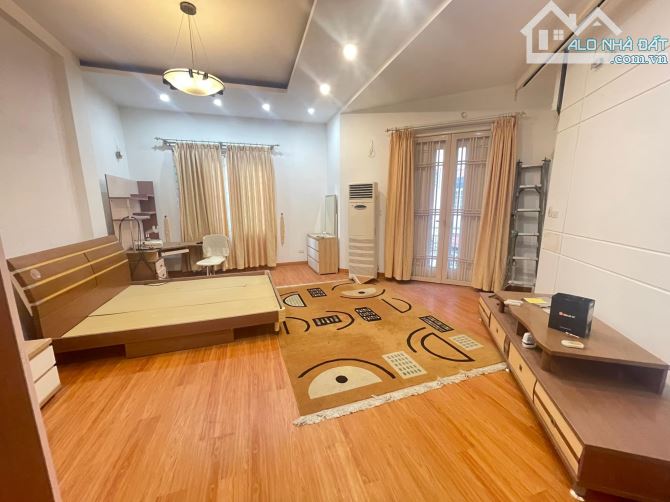 Bán nhà phân lô 376 đường Bưởi, BA ĐÌNH. Dt 70m*5t, Mt 7m, 25.8Tỷ. Ở sướng, làm Vp cty đẹp - 1