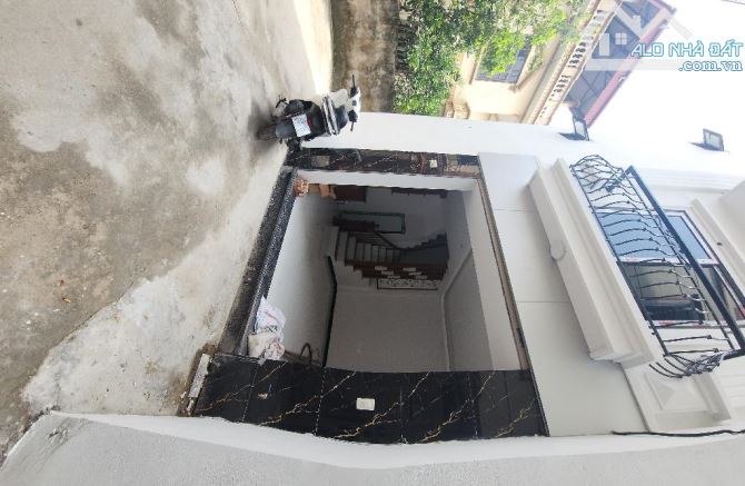 NHÀ Văn Minh 5 Tầng Mới Cứng-Ô TÔ đỗ cổng ngõ thông chỉ hơn 5 Tỷ - 1