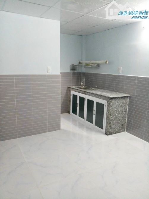 BÁN GẤP DÃY TRỌ 8 PHÒNG Ở XÃ TÂN THẠNH ĐÔNG, CỦ CHI 191M2 GIÁ 685 TRIỆU SHR - 2