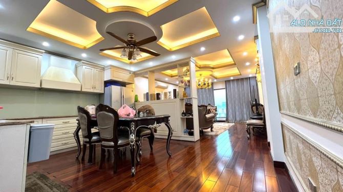 SIÊU HIẾM! BIỆT THỰ PHỐ VÕNG THỊ - HỒ TÂY, 3 MẶT THOÁNG, DT 120M2, 4 TẦNG, MT 8.6M, 22 TỶ - 2