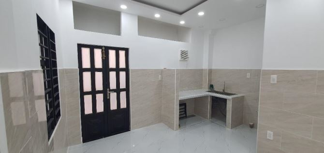 Nhà 3 tầng Nguyễn Trọng Tuyển, ngang 5m, hoàn công đủ chỉ hơn 3 tỷ - 2