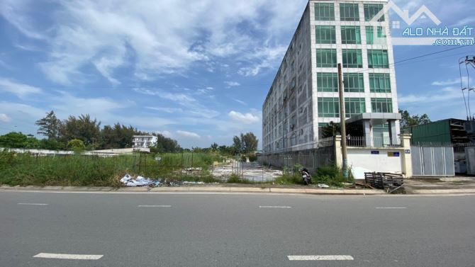 Bán lô đất vị trí đắc địa liên phường quận 9  957m2 -116 tỉ - 2