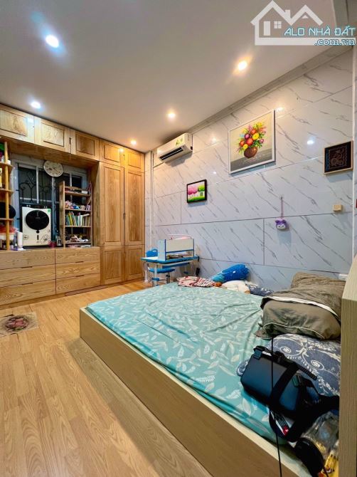 Bán nhà mặt phố Cửa Nam-DT 109m2-MT 5,3m-VUÔNG VẮN-NỞ HẬU-VỈA HÈ RỘNG. - 3