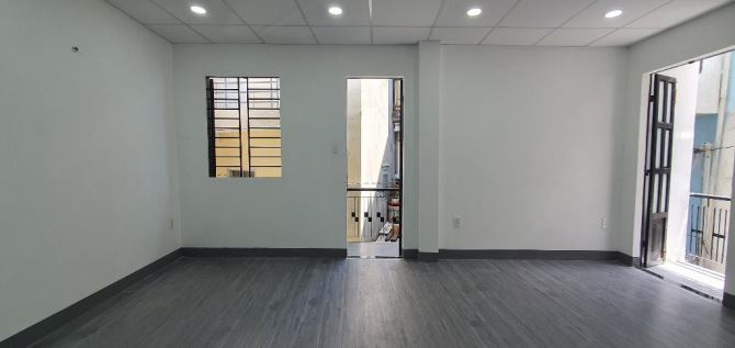 Nhà 3 tầng Nguyễn Trọng Tuyển, ngang 5m, hoàn công đủ chỉ hơn 3 tỷ - 3