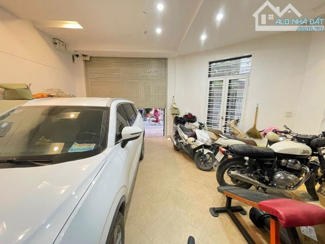 Bán nhà phân lô 376 đường Bưởi, BA ĐÌNH. Dt 70m*5t, Mt 7m, 25.8Tỷ. Ở sướng, làm Vp cty đẹp - 4