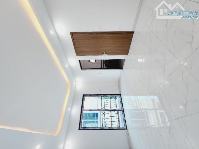 NHÀ Văn Minh 5 Tầng Mới Cứng-Ô TÔ đỗ cổng ngõ thông chỉ hơn 5 Tỷ - 5
