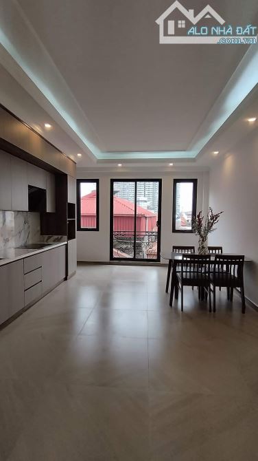 BÁN NHÀ PHÂN LÔ PHÙNG CHÍ KIÊN 50M2*4.5M*7T THANG MÁY, GARA OTO, VỈA HÈ Ở & KD, GIÁ 17 TỶ - 7