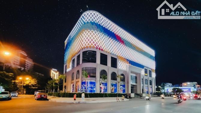 BÁN 520M2 MẶT TIỀN BÀ TRIỆU ĐỐI DIỆN SIÊU THỊ GO, HUẾ .. ĐANG CHO THUÊ THÁNG 300TR VNĐ ❌