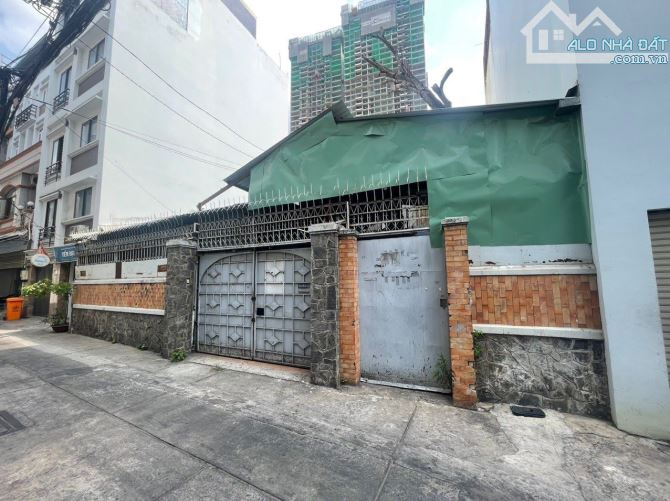 32 tỷ! Bán nhà HXH gần MT Đ. Nguyễn Trãi, Q. 1 – ngang LỚN 13x14m