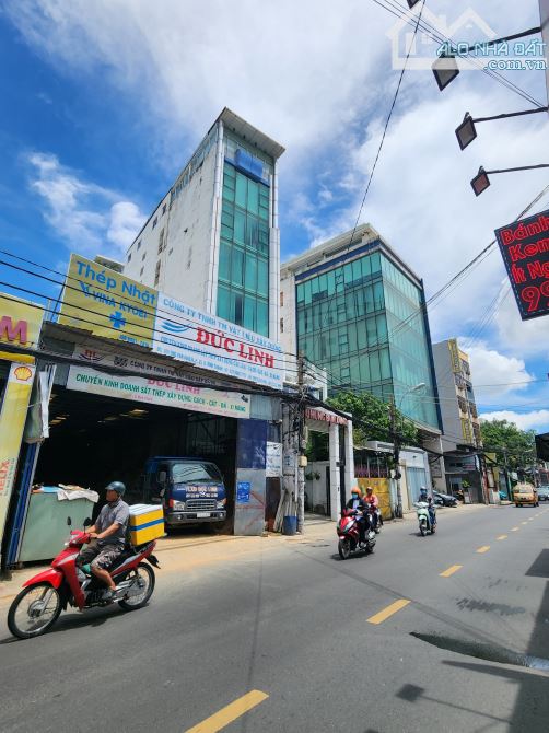 Nhà Mặt Tiền Ung Văn Khiêm Ngang 15m DT 700 m2. Hệ Số 8 Lần .Giá Mềm 120 tỷ, Phường 25, BT