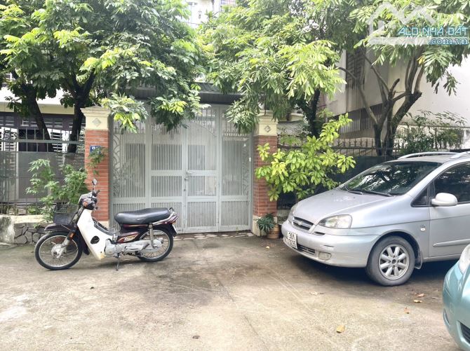 BÁN ĐẤT MẶT NGÕ GẦN PHỐ 30 TỶ 130m MT 6m Ô TÔ TRÁNH KINH DOANH NGUYỄN HOÀNG TÔN TÂY HỒ