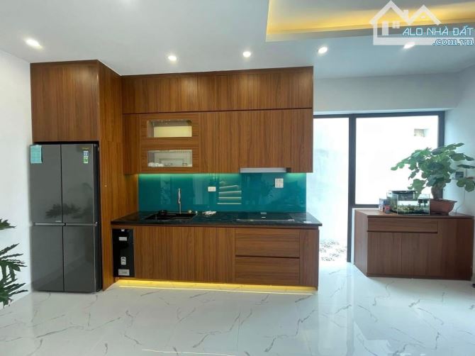 Bán Nhà Miêu Nha Tây Mỗ 30m2 5Tầng - 2