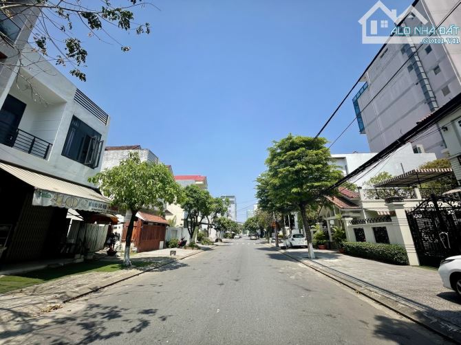 Nhà MT Phạm Phú Tiết, 2 Tầng, DT: 100m2, Giá: 6.7 tỷ - 2