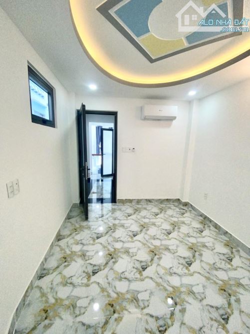 Gấp bán nhà mới + đẹp, hẻm 8m thông, 4 tầng, 64m2, Lê Văn Khương, HT, Quận 12. Chỉ 6.2 tỷ - 3