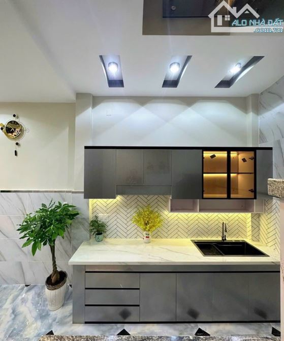 Nhà mới ở liền Hậu Giang,32 m2 3 tầng BTCT  3PN hàng xóm thân thiện - 3