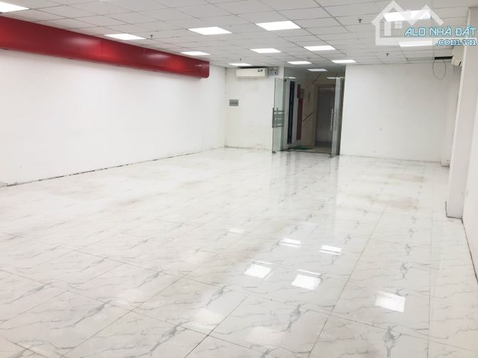 Cho thuê mặt bằng, văn phòng Đống Đa diện tích 100m2 - 200m2 tại mặt đường Trường Chinh - 3