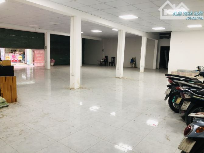 Cho thuê mặt bằng, văn phòng Đống Đa diện tích 100m2 - 200m2 tại mặt đường Trường Chinh - 5