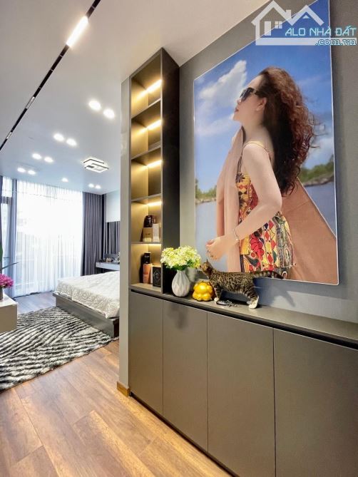 SIÊU PHẨM: Căn nhà ngày cầu Vỹ Dạ, 333m2 nhà 4 tầng, 4 ngủ, lô góc 4 thoáng, ô tô tránh KD - 8